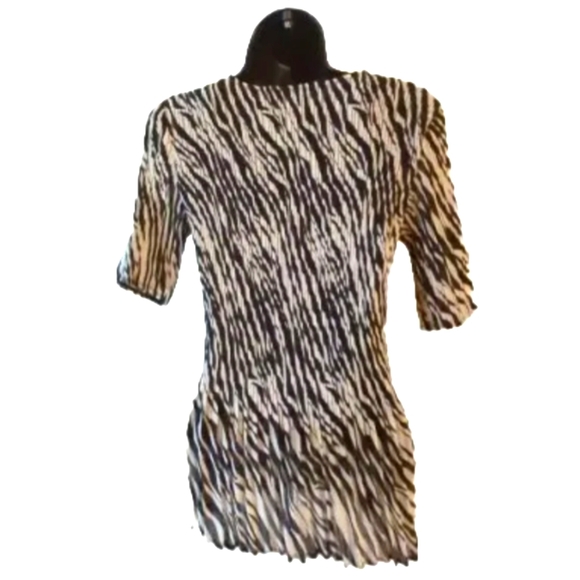 Magic Scarf Womens One Size Top Polyester Animal Print 1/2 Sleeves V-Neck NWOT - Picture 3 of 11